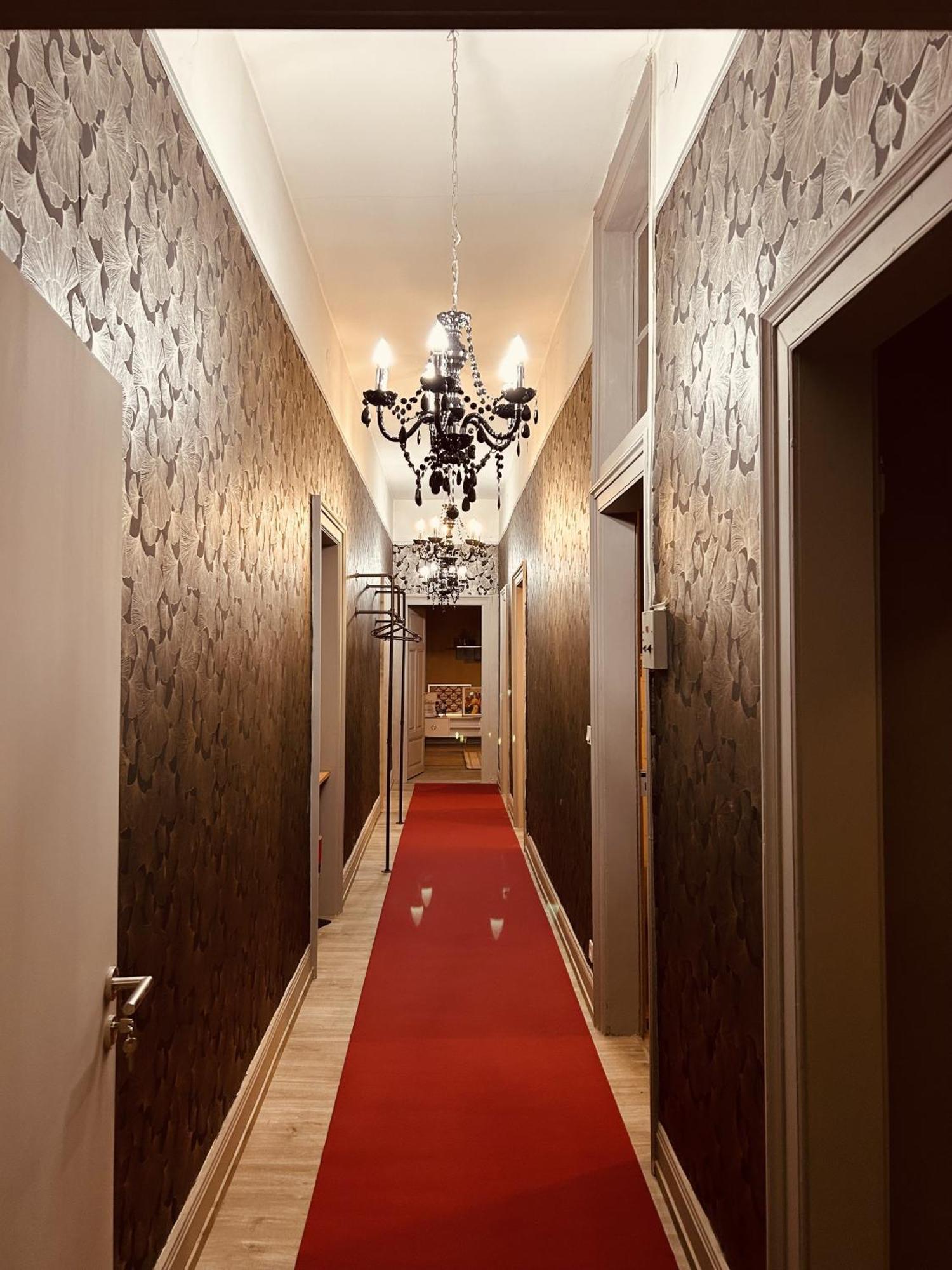 Апартаменты La Mariefacture - Comme A L'Opera Нёф-Бризах Экстерьер фото